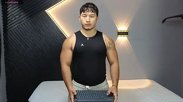 Horny nick18 online show from 03.06.26