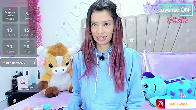 Snapshot of Sofiia_Cute chatting on 06.10.26 Sofiia Cute online show from 06.10.26