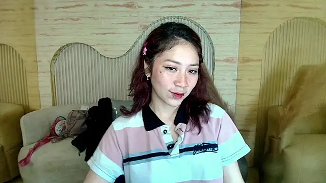 valentina r  online show from 10.18.25