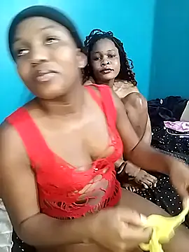 SweetHoney21  online show from 10.22.25