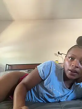 PrettyBabriexox online show from 10.04.25