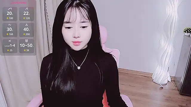 Snapshot of Miu-999 chatting on 11.04.25 Miu-999 online show from 11.04.25