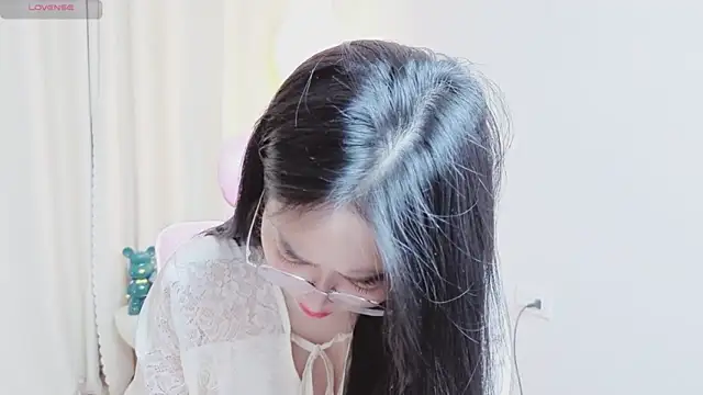 Snapshot of Miu-999 chatting on 02.23.26 Miu-999 online show from 02.23.26