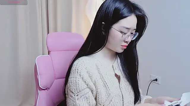 Snapshot of Miu-999 chatting on 02.27.26 Miu-999 online show from 02.27.26