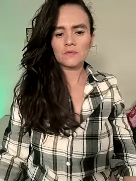 Snapshot of Stelleknoxxx chatting on 10.15.25 Stelleknoxxx online show from 10.15.25