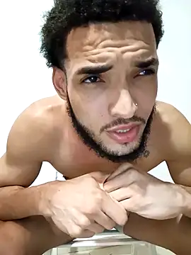 Snapshot of Utreh_ chatting on 10.30.25 Utreh  online show from 10.30.25