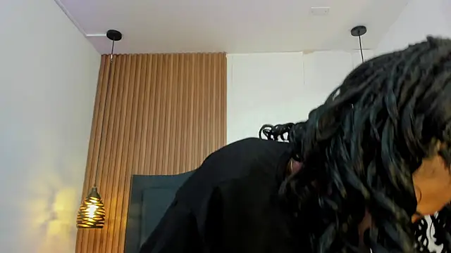 Snapshot of Johan_gz_ chatting on 04.29.26 Johan gz online show from 04.29.26