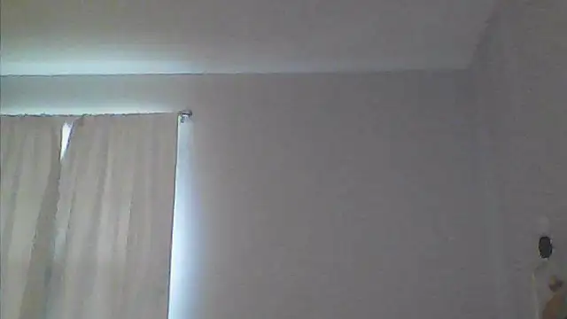 Snapshot of sarahkat86 chatting on 05.01.26 sarahkat86 online show from 05.01.26