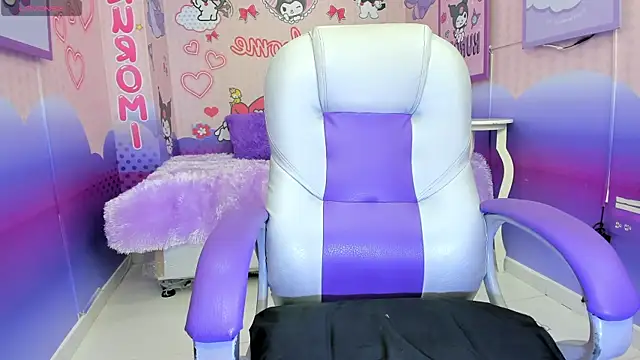 Snapshot of michell__petit_ chatting on 09.12.25 michell petit online show from 09.12.25
