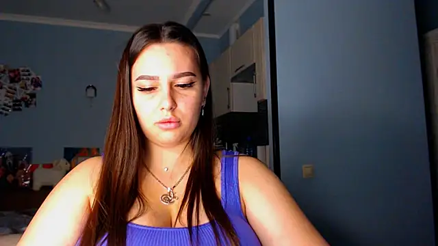 Snapshot of NikiWhite chatting on 09.18.25 NikiWhite online show from 09.18.25