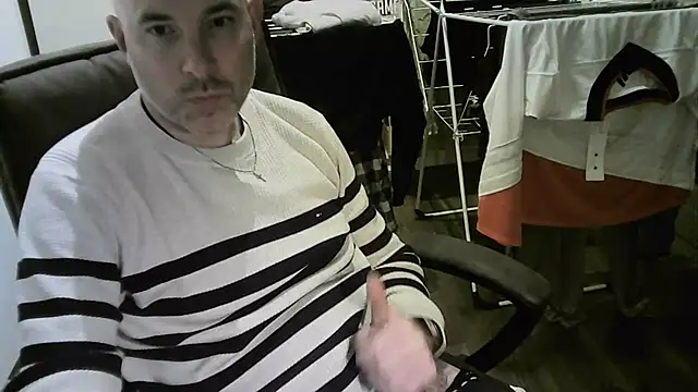 Snapshot of Chrisprngr chatting on 03.25.26 Chrisprngr online show from 03.25.26