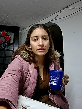 aytanna torrez online show from 12.02.25