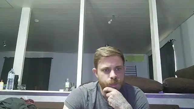 Snapshot of Bikerhot883hd chatting on 05.04.26 Bikerhot883hd online show from 05.04.26
