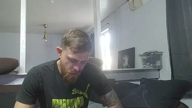 Snapshot of Bikerhot883hd chatting on 06.07.26 Bikerhot883hd online show from 06.07.26