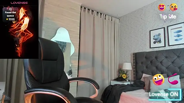 sweet  vanessa1 online show from 10.10.25