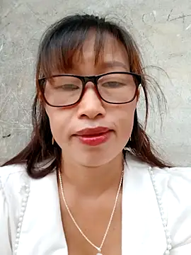 Snapshot of ngocngoc_cute chatting on 09.18.25 ngocngoc cute online show from 09.18.25