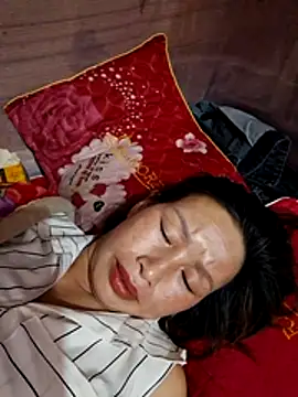 Snapshot of ngocngoc_cute chatting on 04.26.26 ngocngoc cute online show from 04.26.26