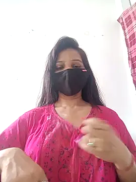 Snapshot of soni_yhakur chatting on 04.29.26 soni yhakur online show from 04.29.26