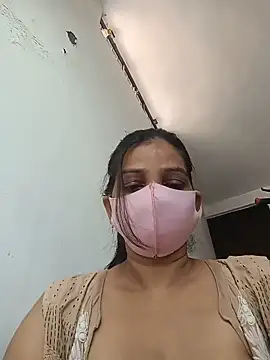 Snapshot of soni_yhakur chatting on 05.19.26 soni yhakur online show from 05.19.26
