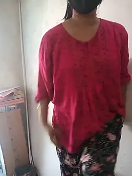 Snapshot of soni_yhakur chatting on 05.20.26 soni yhakur online show from 05.20.26