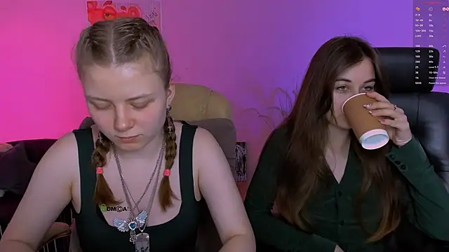 Snapshot of lilith_diva chatting on 11.20.25 lilith diva online show from 11.20.25