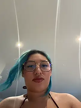 Snapshot of HATSUNE__ chatting on 06.14.26 HATSUNE online show from 06.14.26