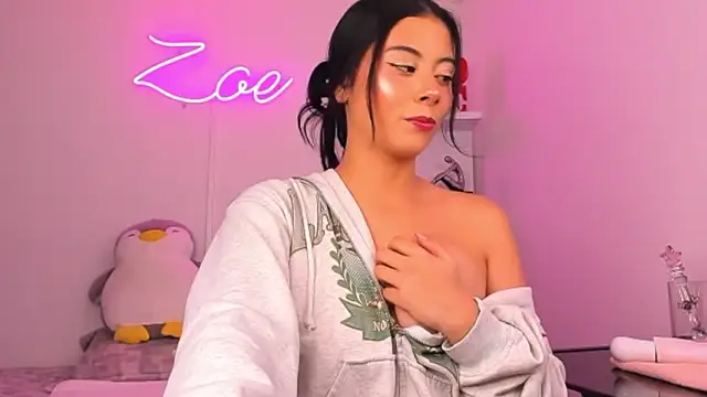 Snapshot of zoecams1 chatting on 02.12.26 zoecams1 online show from 02.12.26