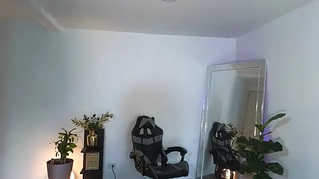 Wyatt Rose online show from 10.03.25