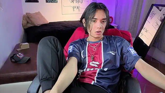 Snapshot of davoxer chatting on 02.08.26 davoxer online show from 02.08.26