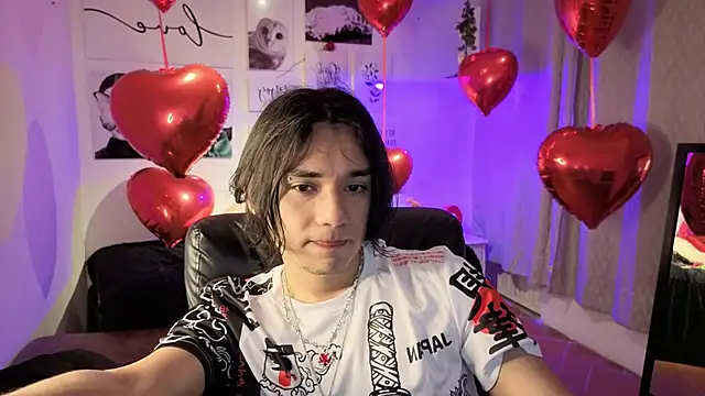 Snapshot of davoxer chatting on 02.14.26 davoxer online show from 02.14.26