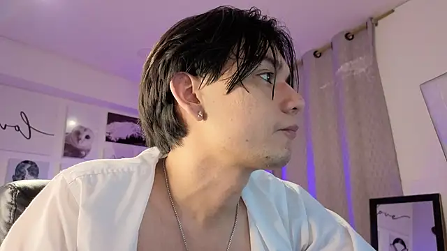 Snapshot of davoxer chatting on 02.21.26 davoxer online show from 02.21.26