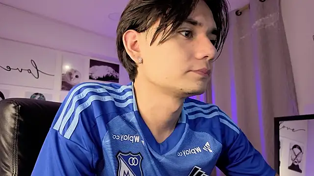 Snapshot of davoxer chatting on 02.22.26 davoxer online show from 02.22.26