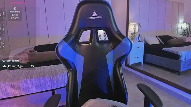 mia rousse25 online show from 12.02.25