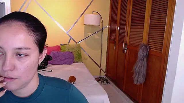 shirleyrojas online show from 01.10.26