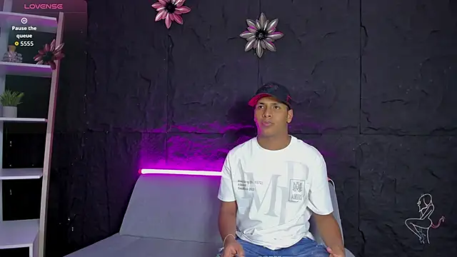 IsaacBlack  online show from 09.26.25