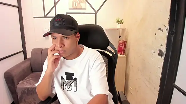 IsaacBlack  online show from 09.28.25