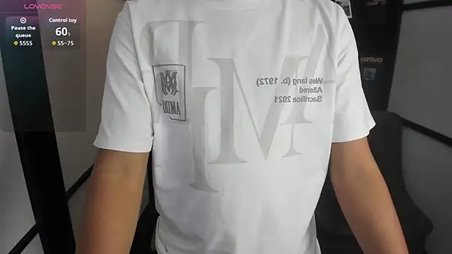 IsaacBlack  online show from 10.05.25