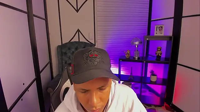 IsaacBlack  online show from 10.22.25