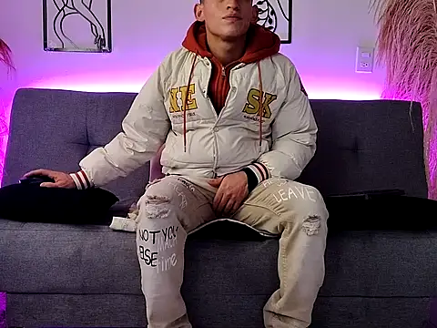 Masterblue hot online show from 12.18.25