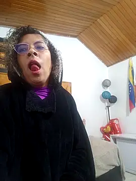 CATTALINAHOT online show from 02.25.26