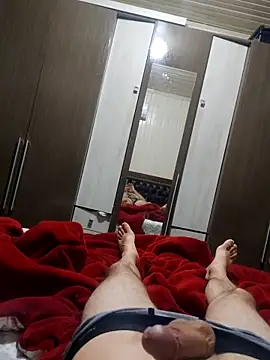 Gustavo198045 online show from 10.28.25