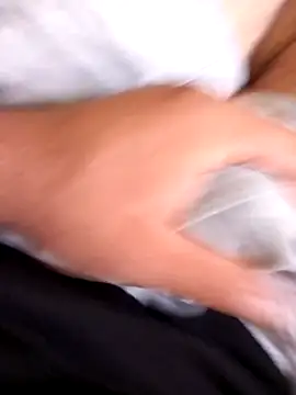 Snapshot of bullut06 chatting on 09.28.25 bullut06 online show from 09.28.25