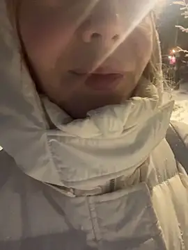 Natalee Love online show from 12.23.25