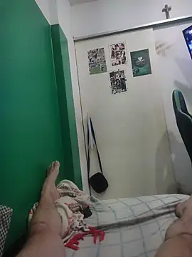 Snapshot of Meu_Pau_Te_Ama chatting on 10.18.25 Meu Pau Te Ama online show from 10.18.25