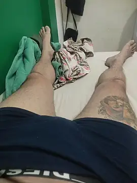 Snapshot of Meu_Pau_Te_Ama chatting on 10.24.25 Meu Pau Te Ama online show from 10.24.25