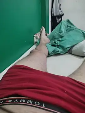 Snapshot of Meu_Pau_Te_Ama chatting on 10.27.25 Meu Pau Te Ama online show from 10.27.25