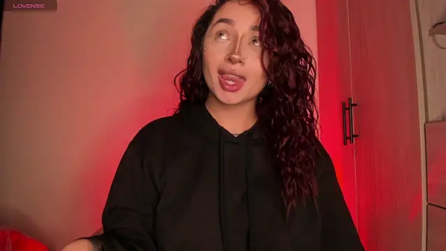 Snapshot of scarlett_Collinss chatting on 02.20.26 scarlett Collinss online show from 02.20.26