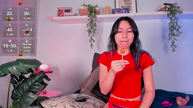 Snapshot of Vampgyal chatting on 09.29.25 Vampgyal online show from 09.29.25