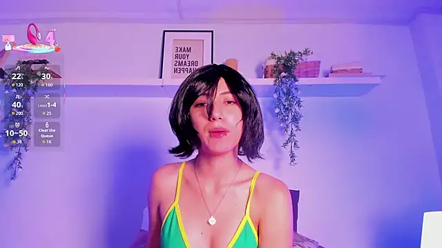 Snapshot of Vampgyal chatting on 10.22.25 Vampgyal online show from 10.22.25