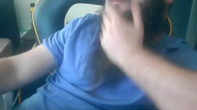 Snapshot of LondonMan1988 chatting on 09.23.25 LondonMan1988 online show from 09.23.25